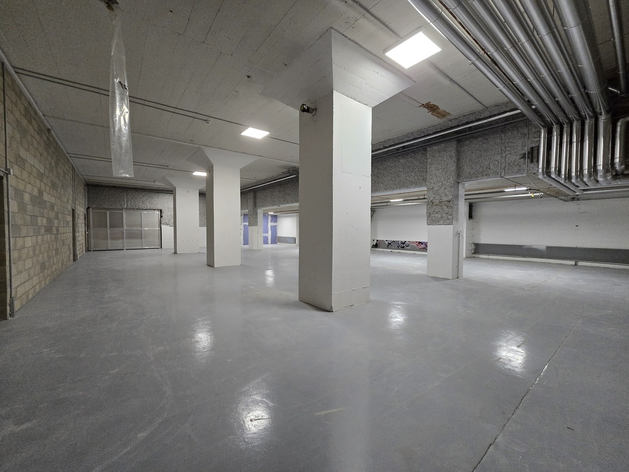 143m² deposito