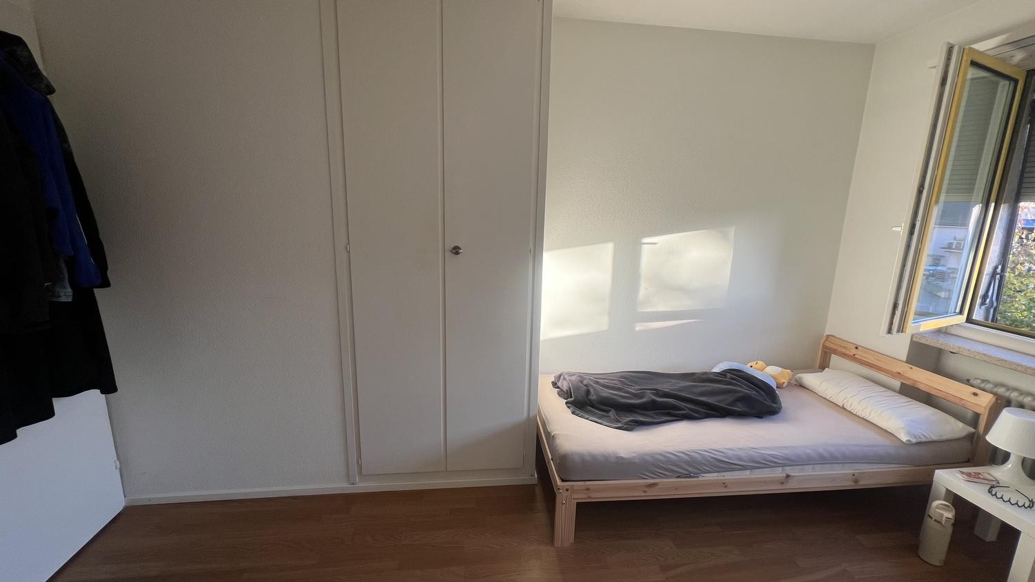 Camera in un appartamento condiviso