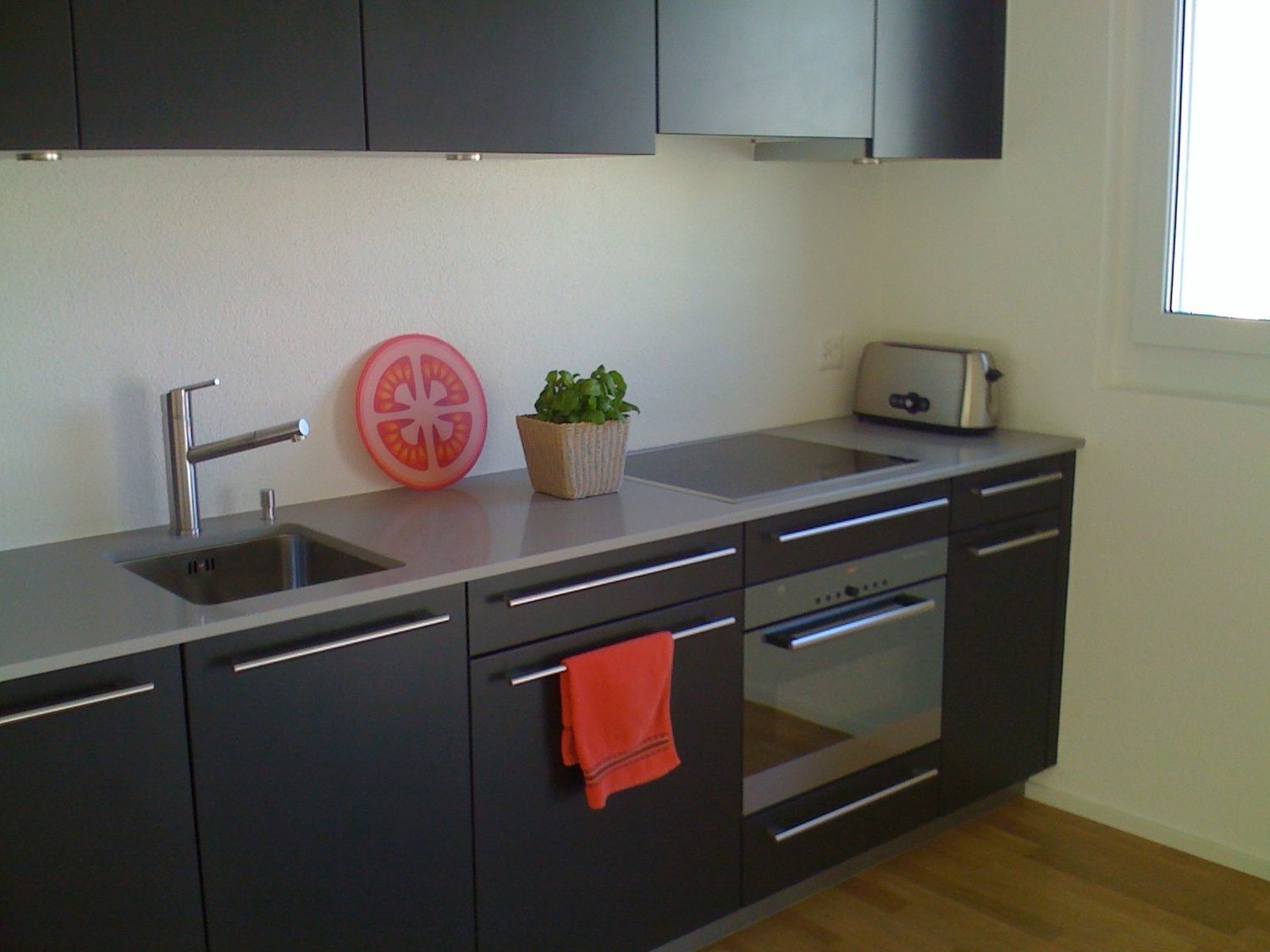 Appartamento mobilato di 3 ½ locali, foto 2 di 8