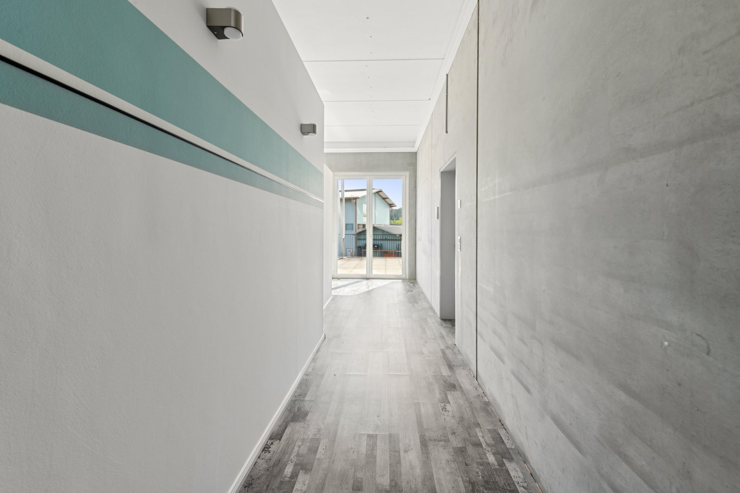 99m² bureau