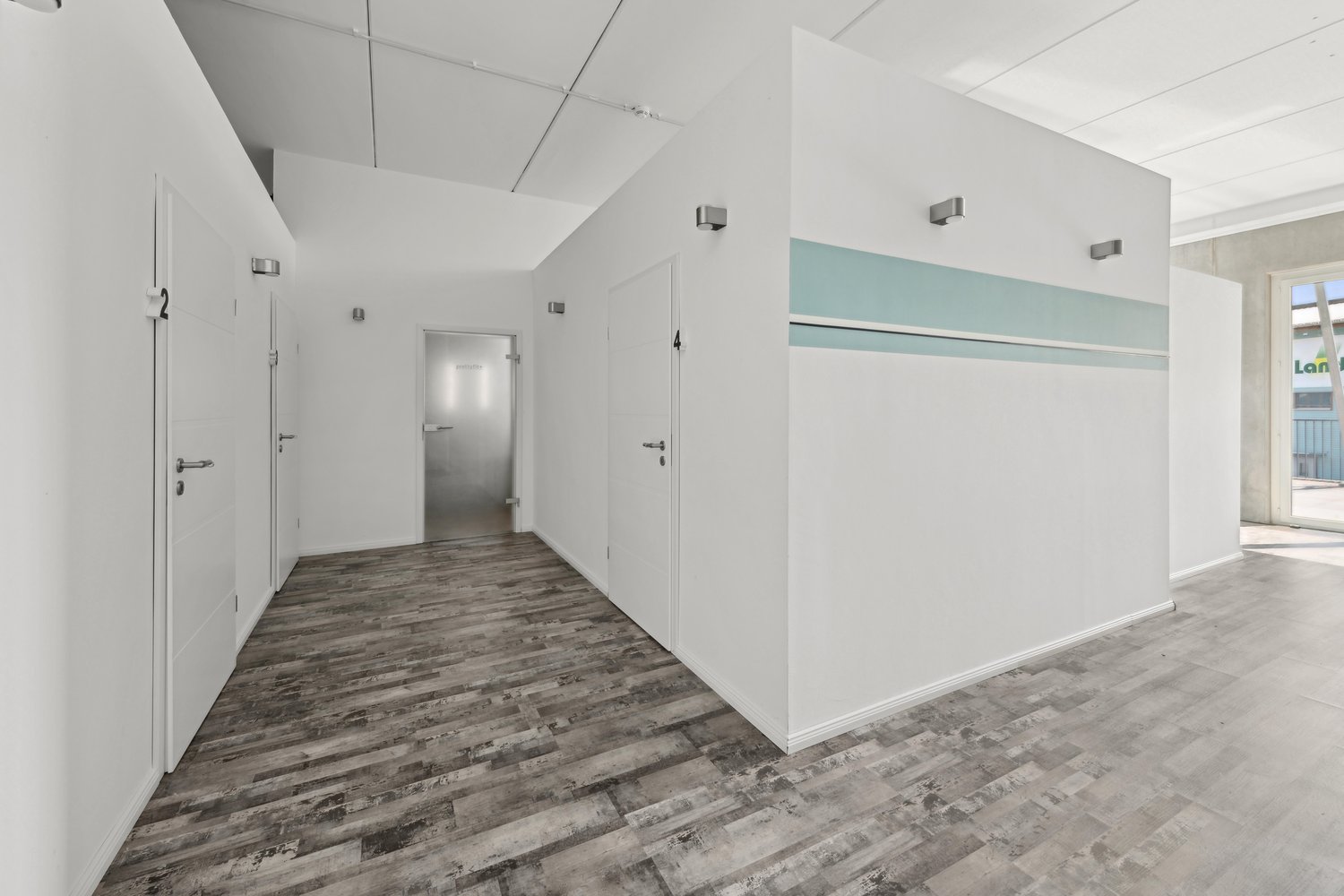99m² bureau