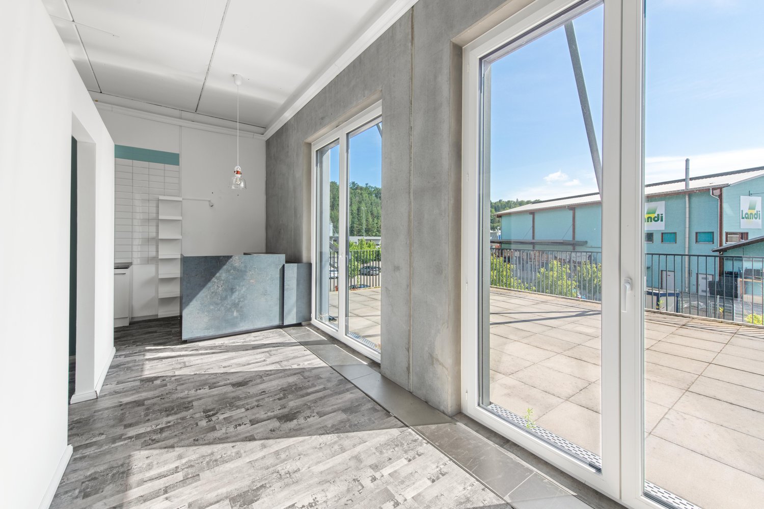 99m² bureau