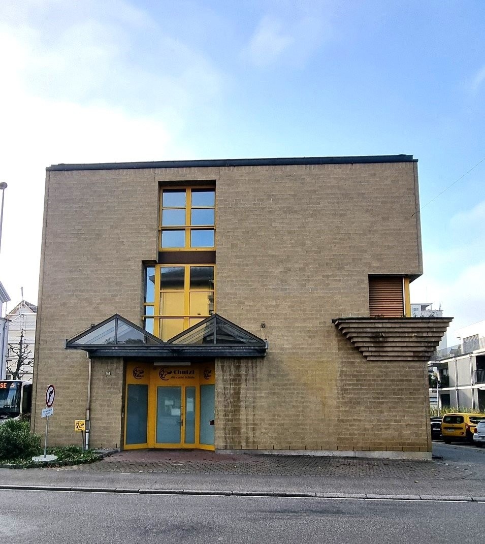 191m² commercial