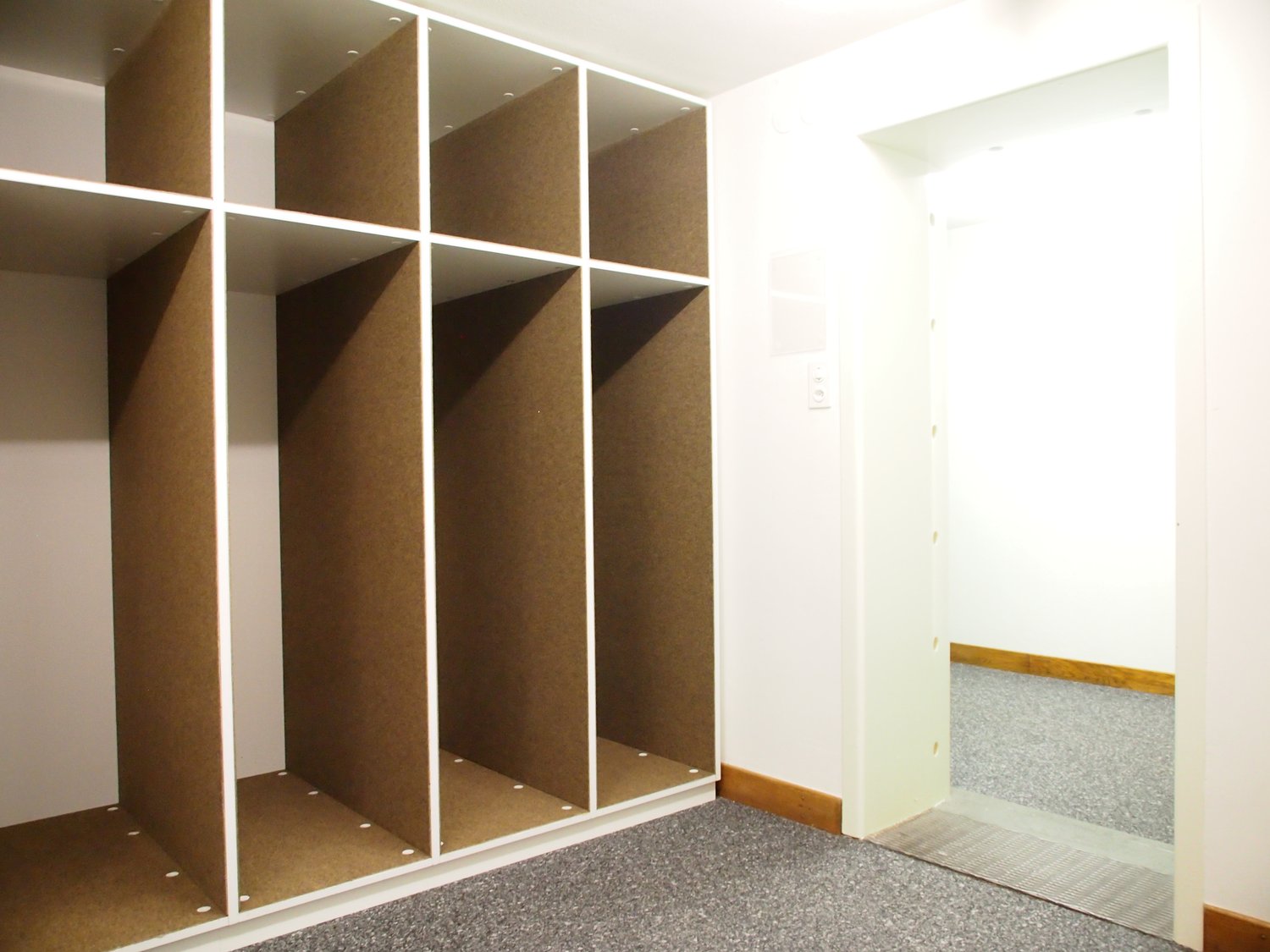 75m² stanza di magazzino