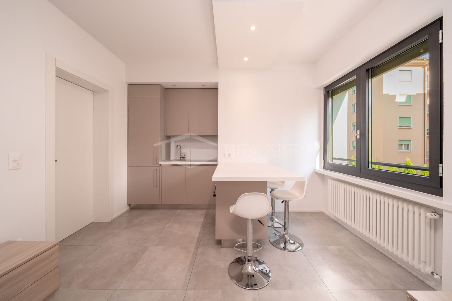 2 ½ rooms furnished flat, foto 2 di 10