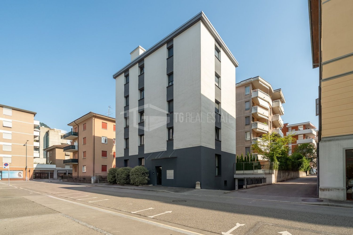2 ½ rooms furnished flat, foto 1 di 10