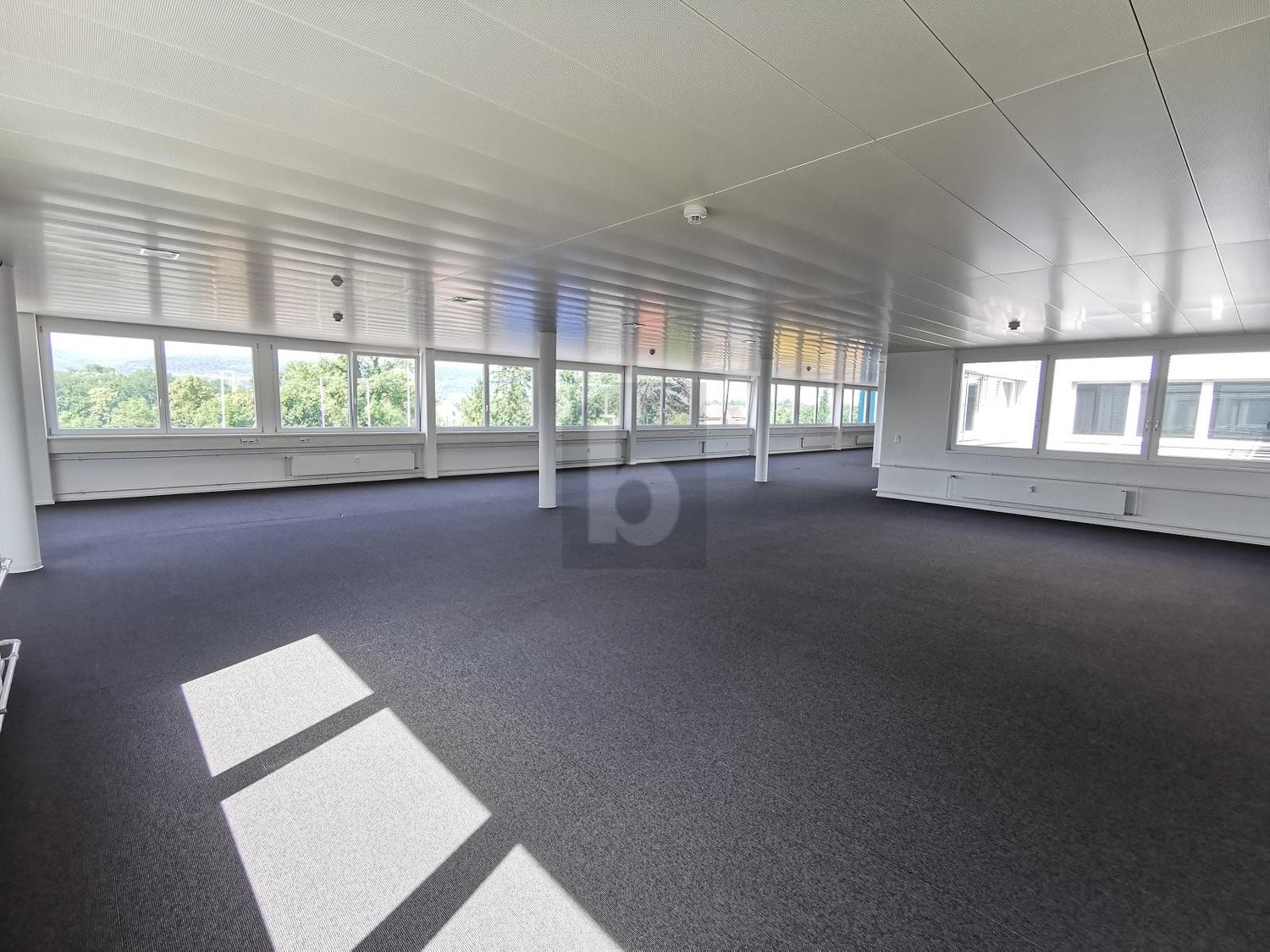 527m² ufficio