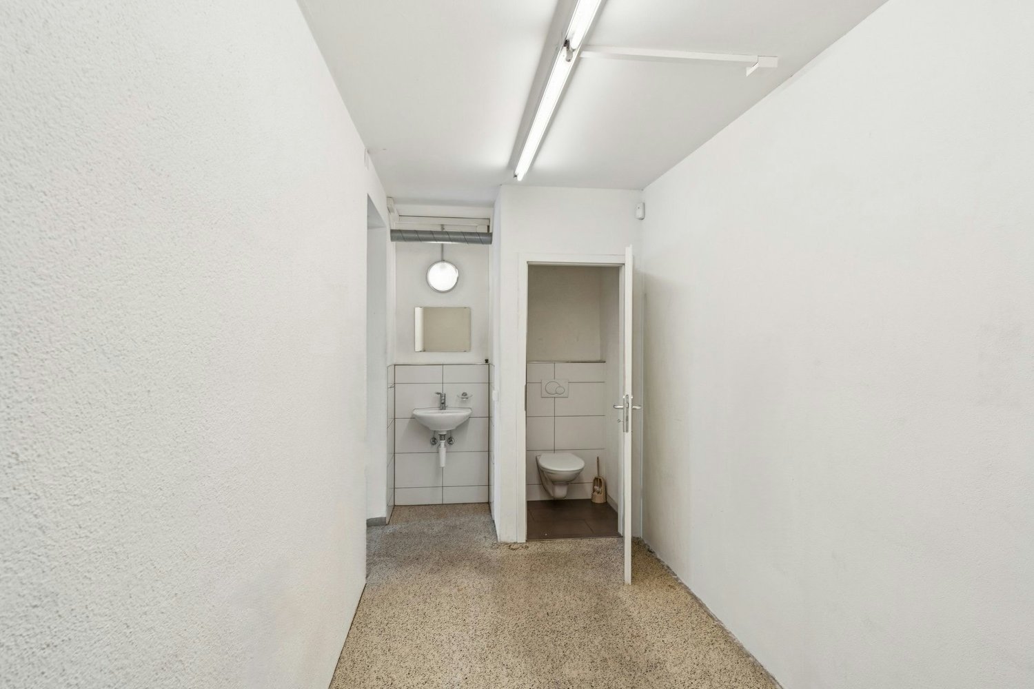 50m² commerciale