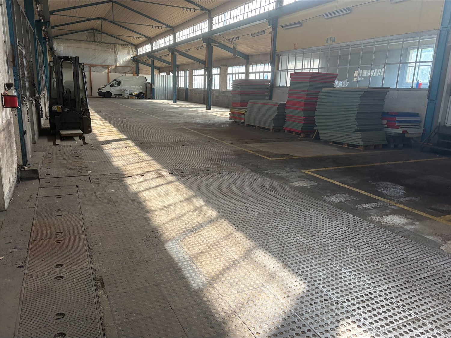 640m² commerciale