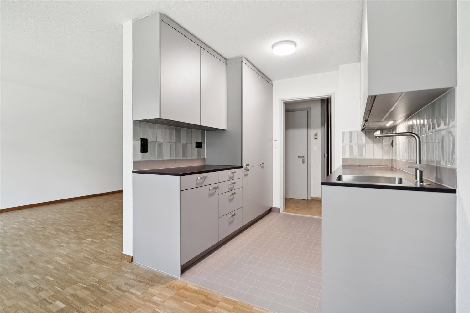 Appartamento di 2 ½ locali, foto 4 di 10