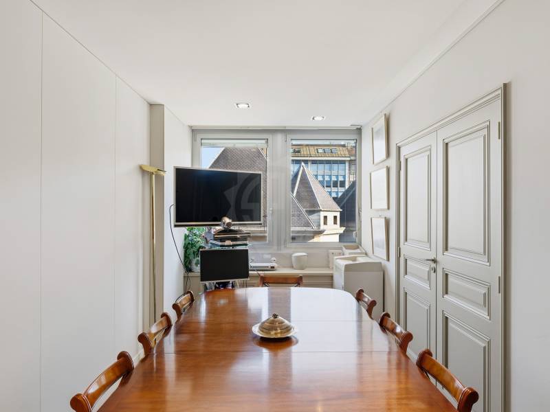 255m² ufficio, foto 8 di 10