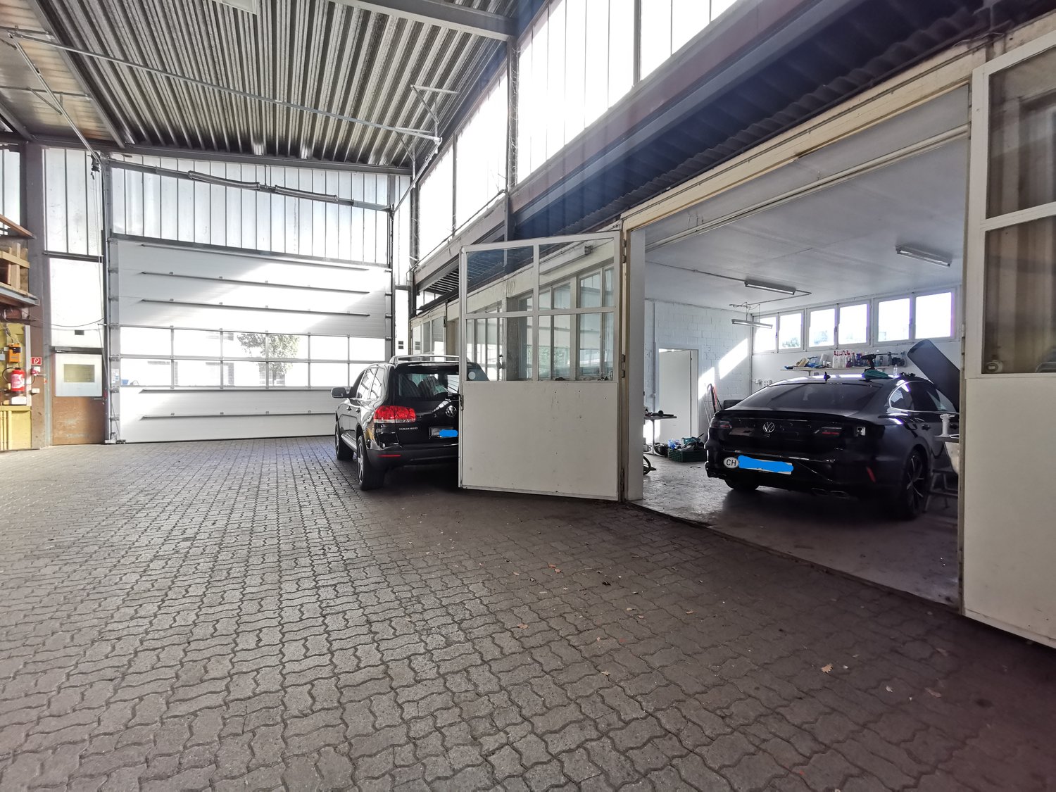 130m² commercial