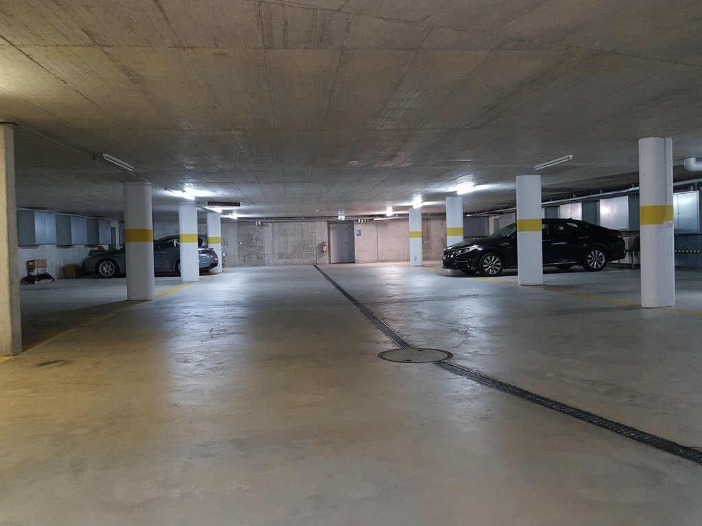Posto auto interrato