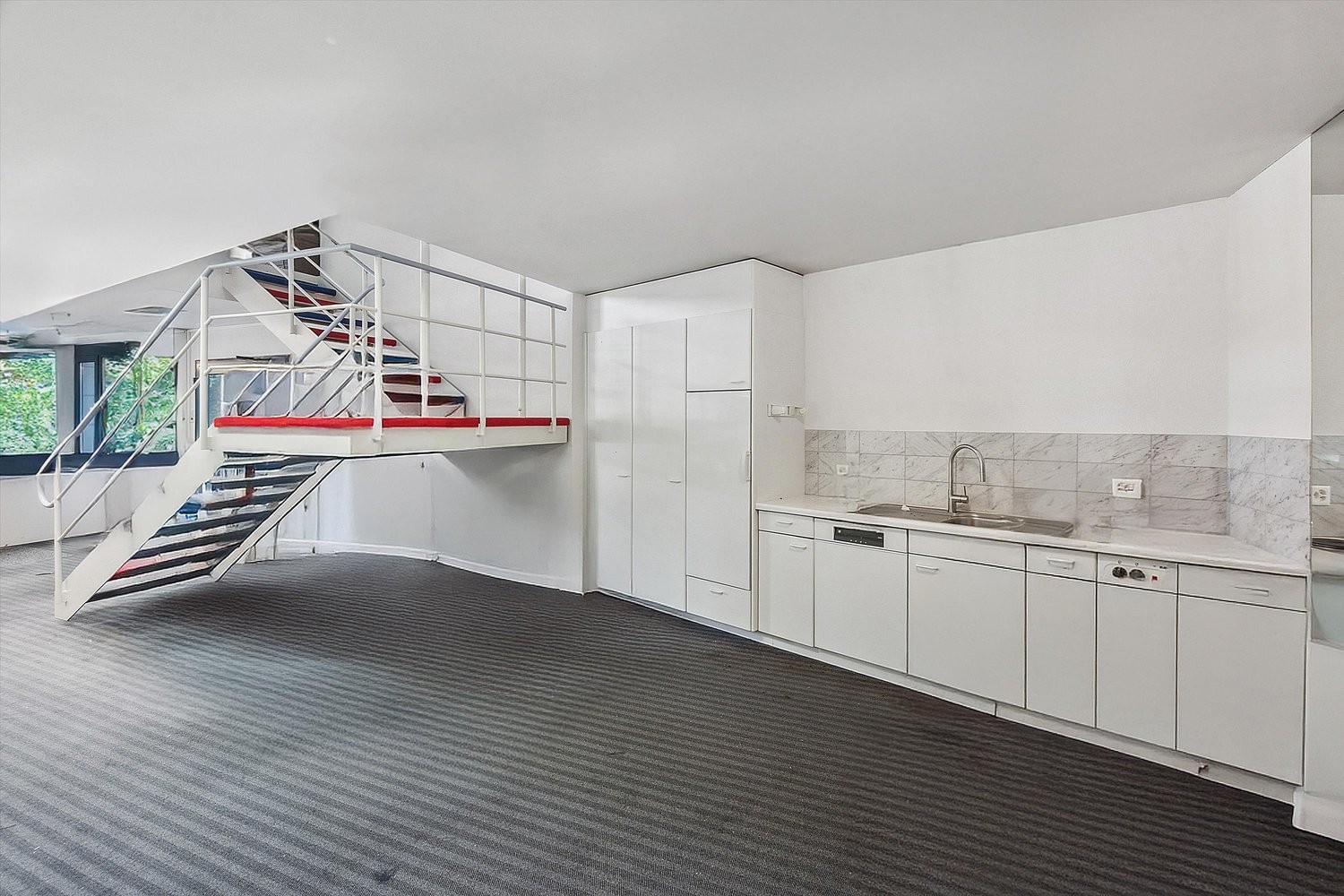 232m² commerciale, foto 5 di 10