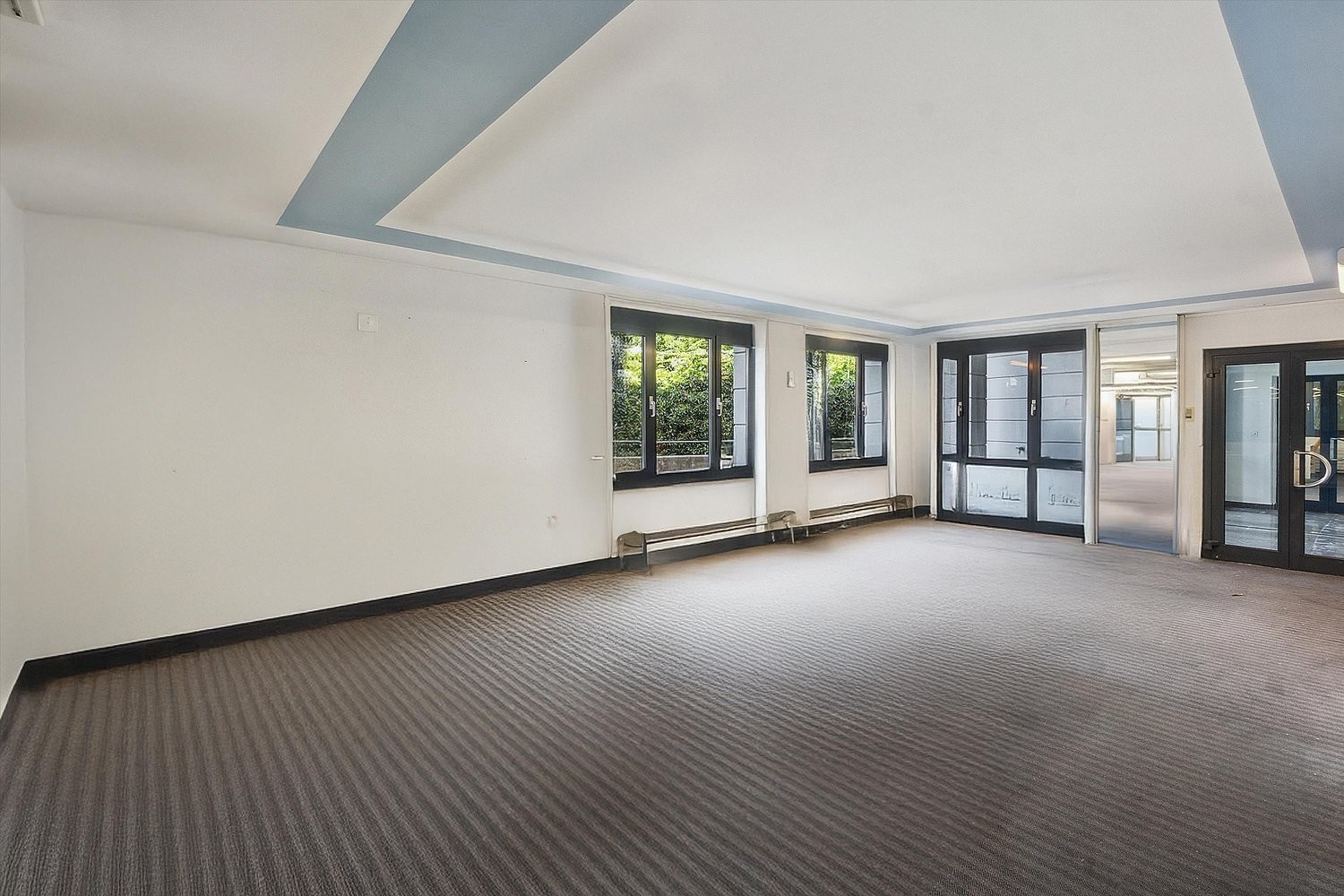 232m² commerciale, foto 3 di 10