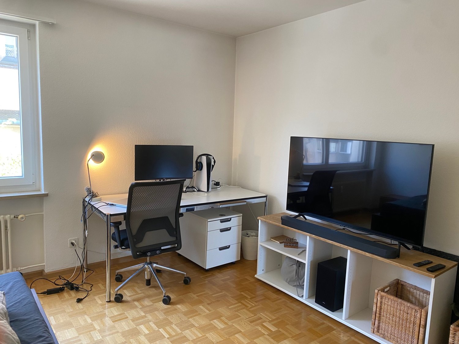 Camera in un appartamento condiviso, foto 1 di 7