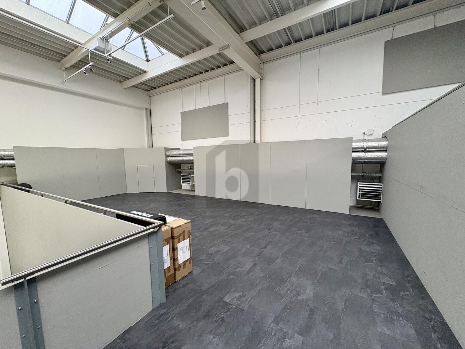Objet industriel de 350m²