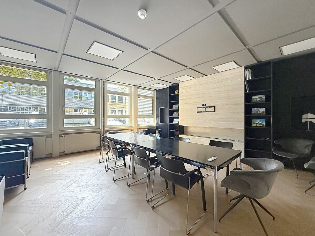 1238m² commerciale