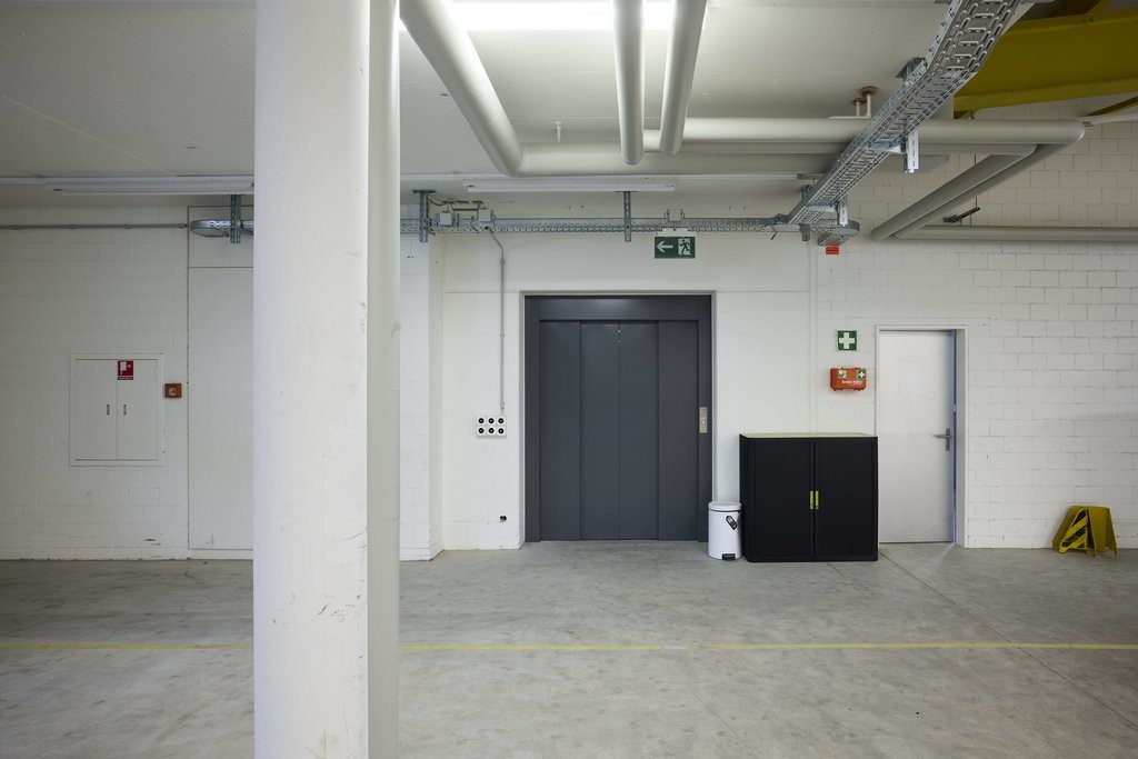 1124m² commerciale