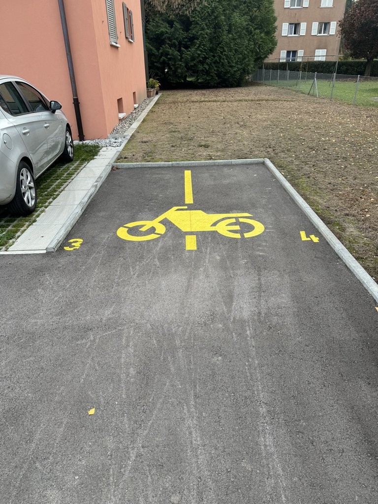 Posti auto coperti per biciclette, foto 2 di 2