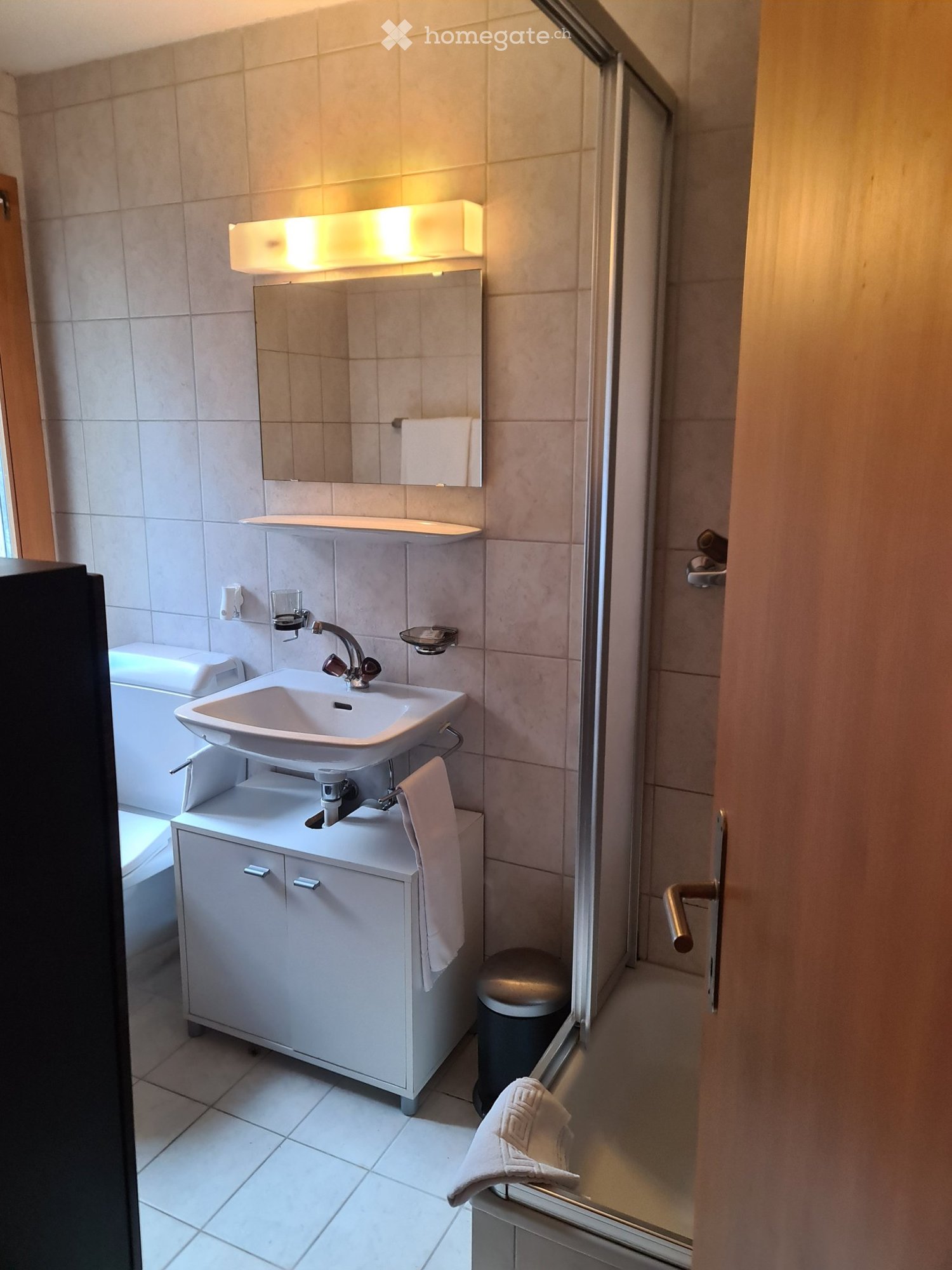 1 room single room