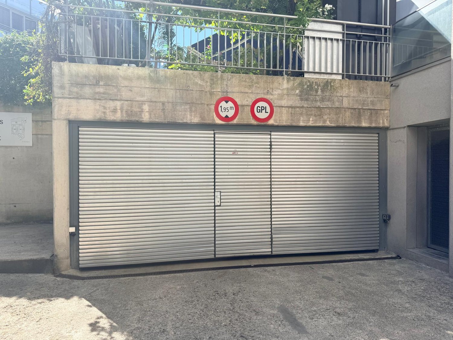 Posto auto coperto