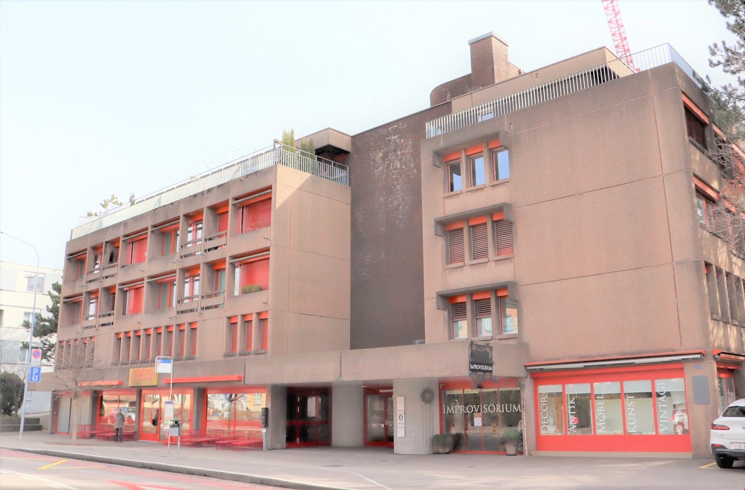 136m² commerciale, foto 1 di 10