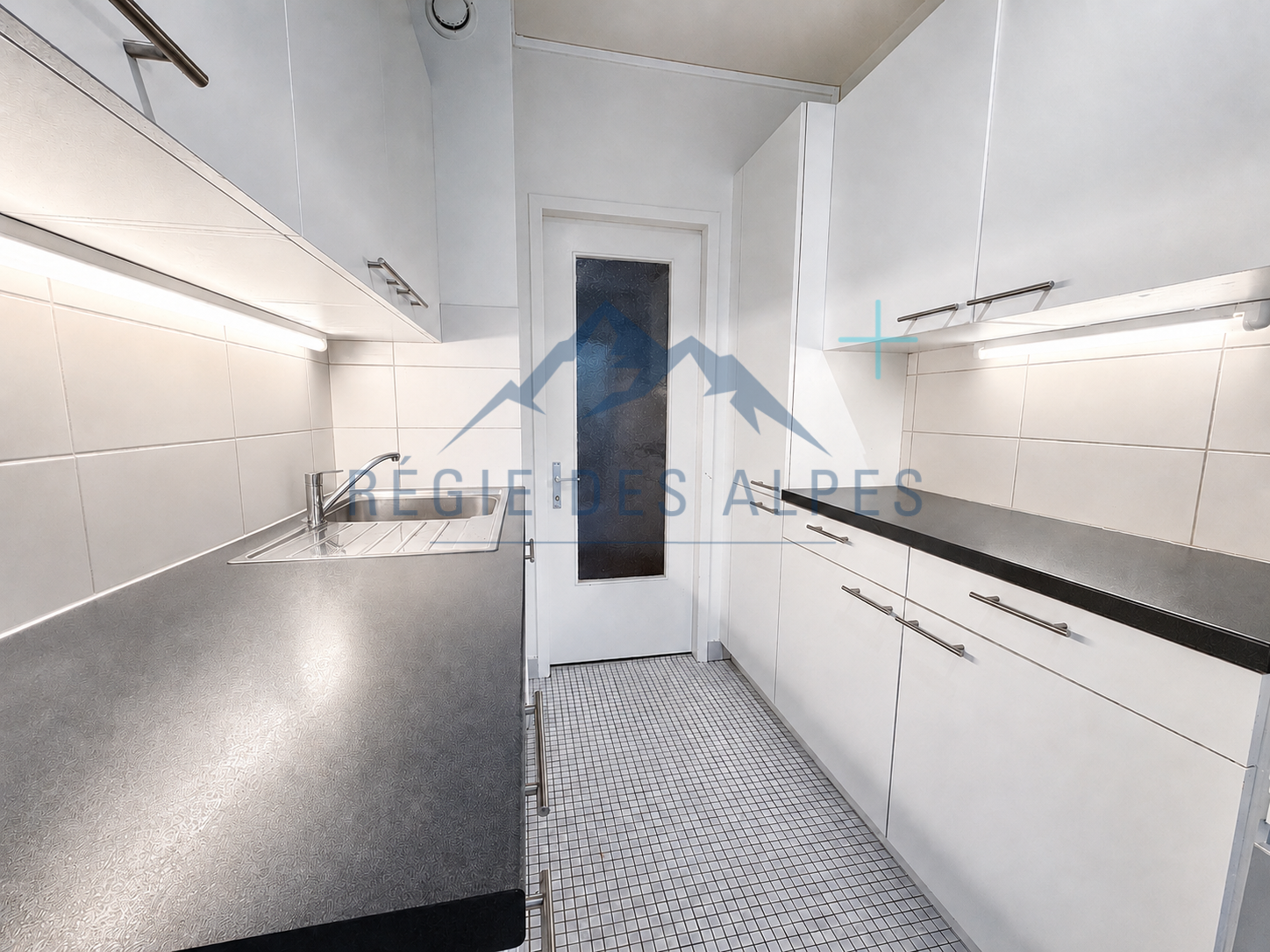 Appartamento di 4 locali, foto 4 di 7