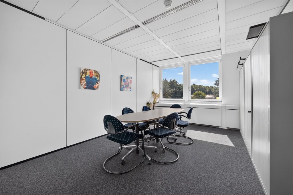 352m² ufficio