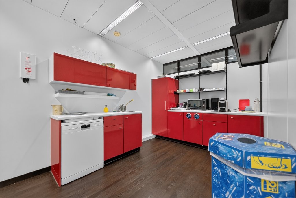 352m² ufficio