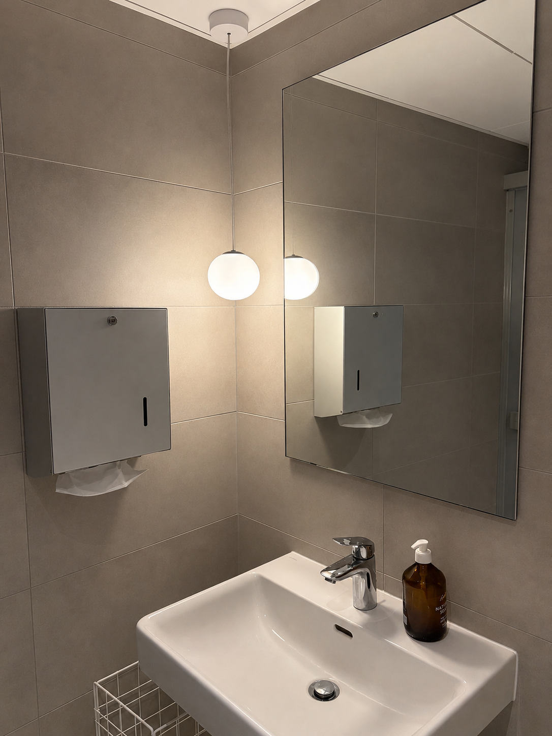 210m² negozio
