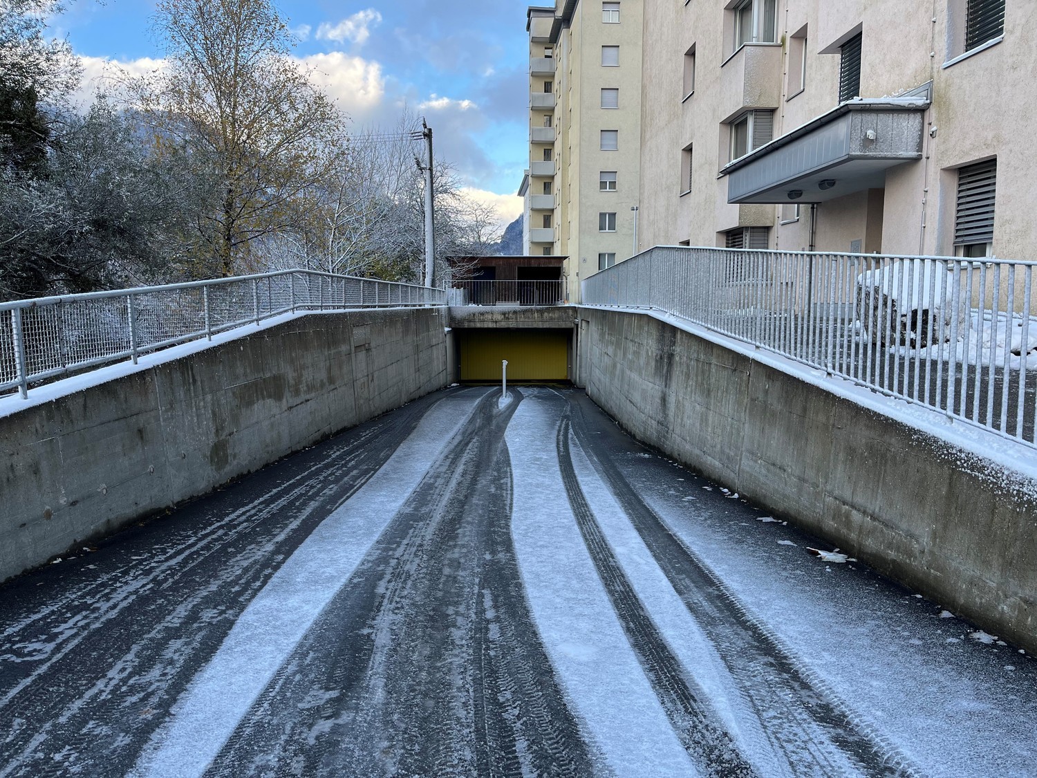 Posti auto coperti per biciclette