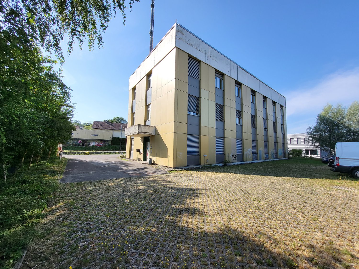 336m² commercial, foto 6 di 6