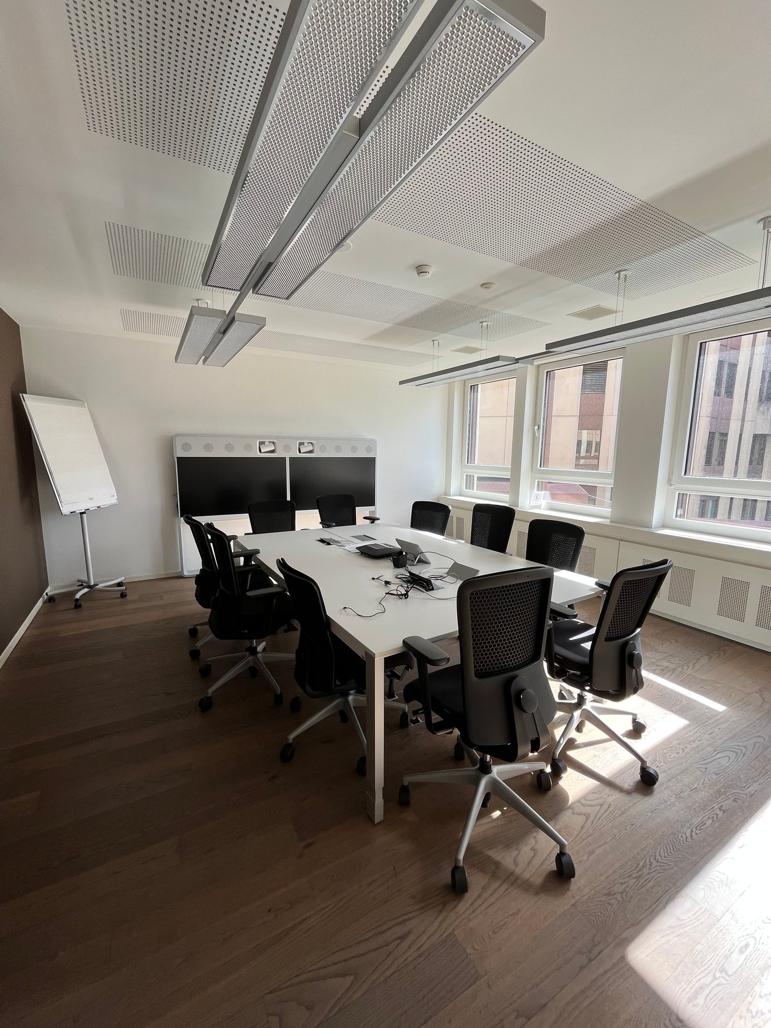 800m² office, foto 1 di 5