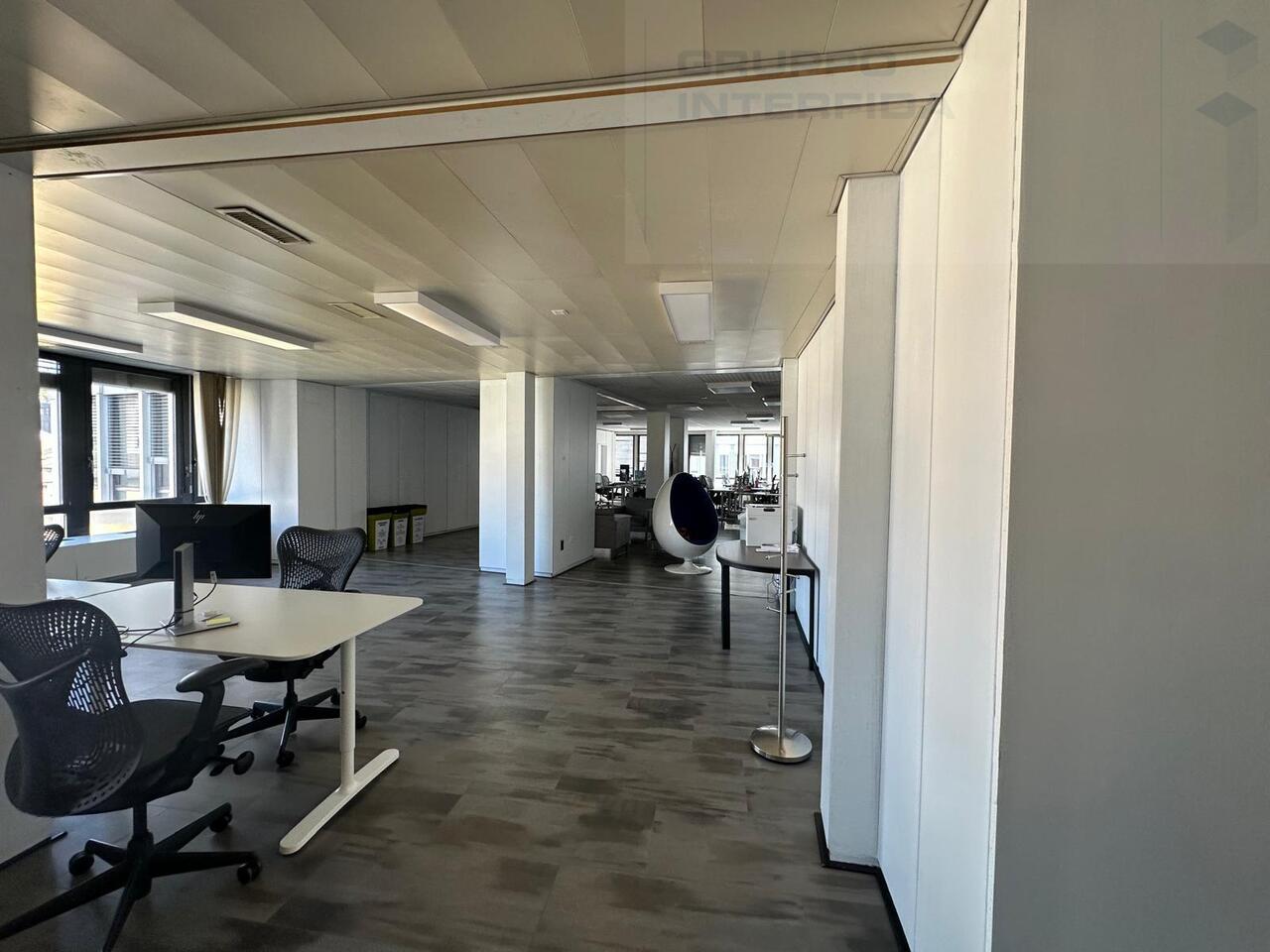 950m² bureau