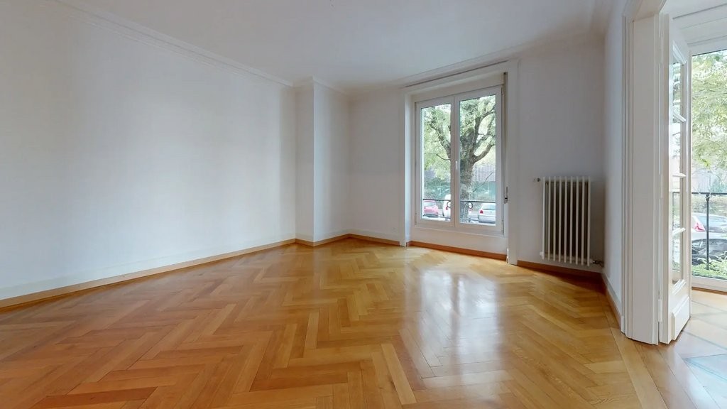 Appartamento di 6 locali, foto 2 di 9