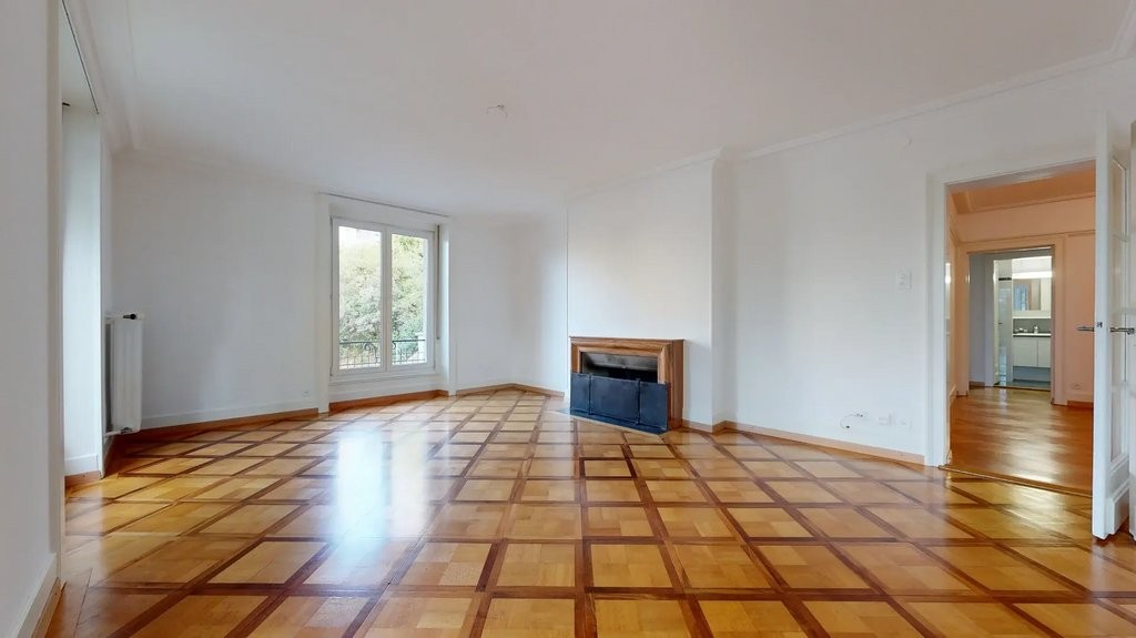 Appartamento di 6 locali, foto 1 di 9
