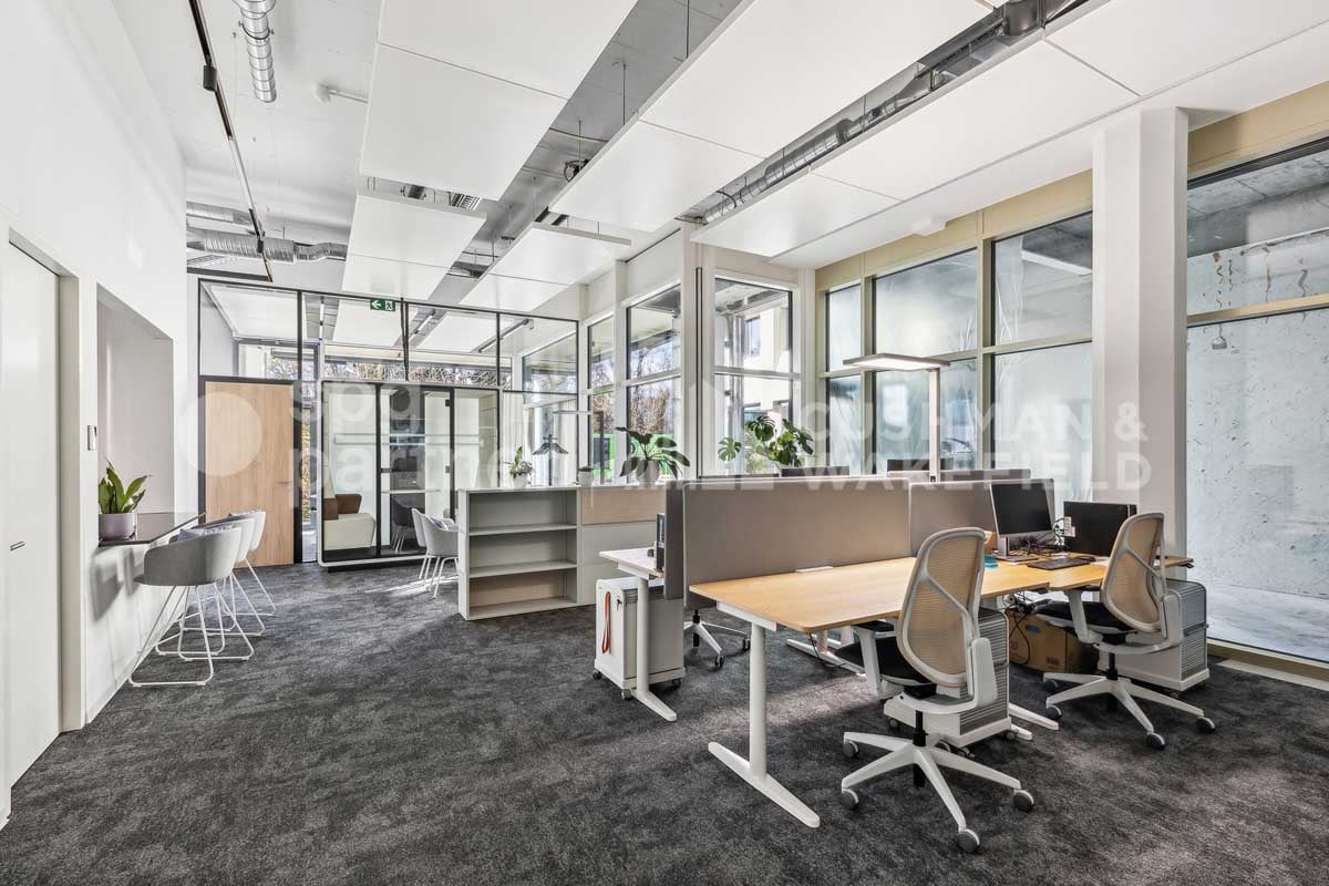 200m² Büro