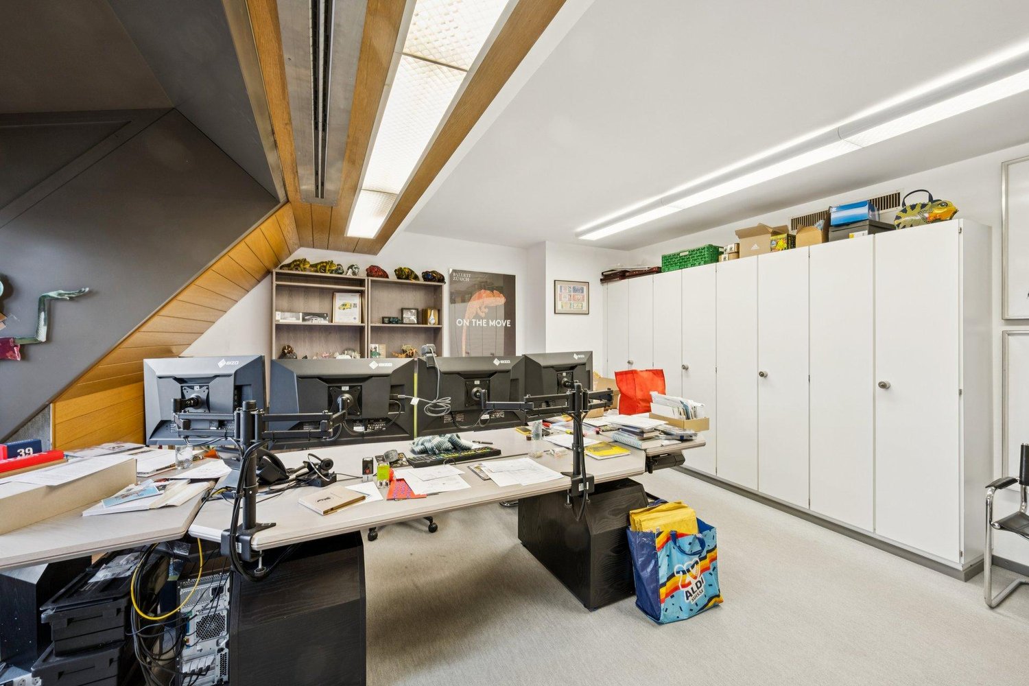 306m² office, foto 10 di 10