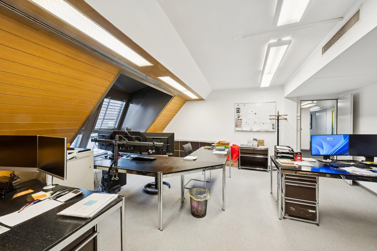 306m² office, foto 7 di 10
