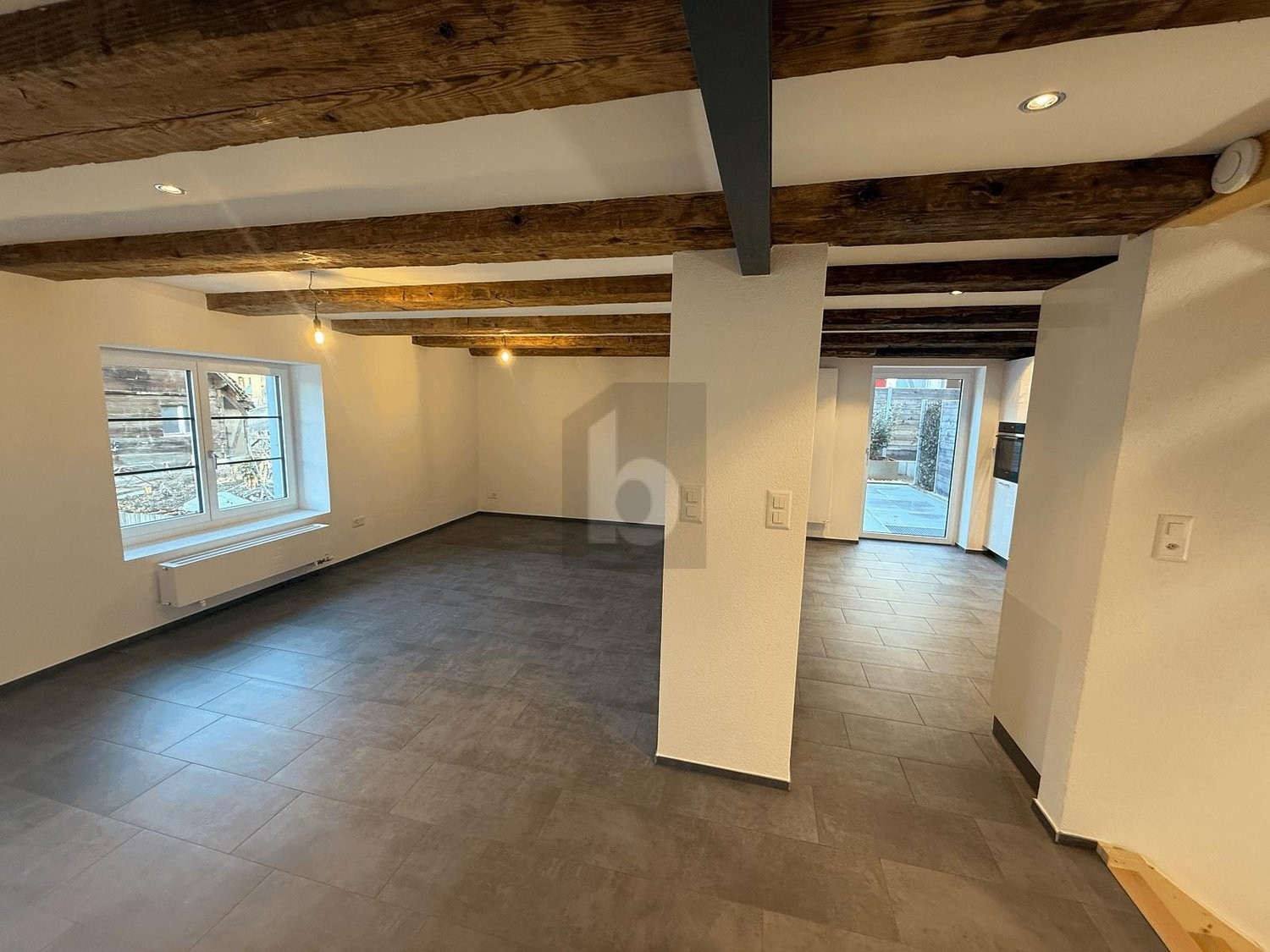 Casa a schiera di 5 ½ locali, foto 2 di 4