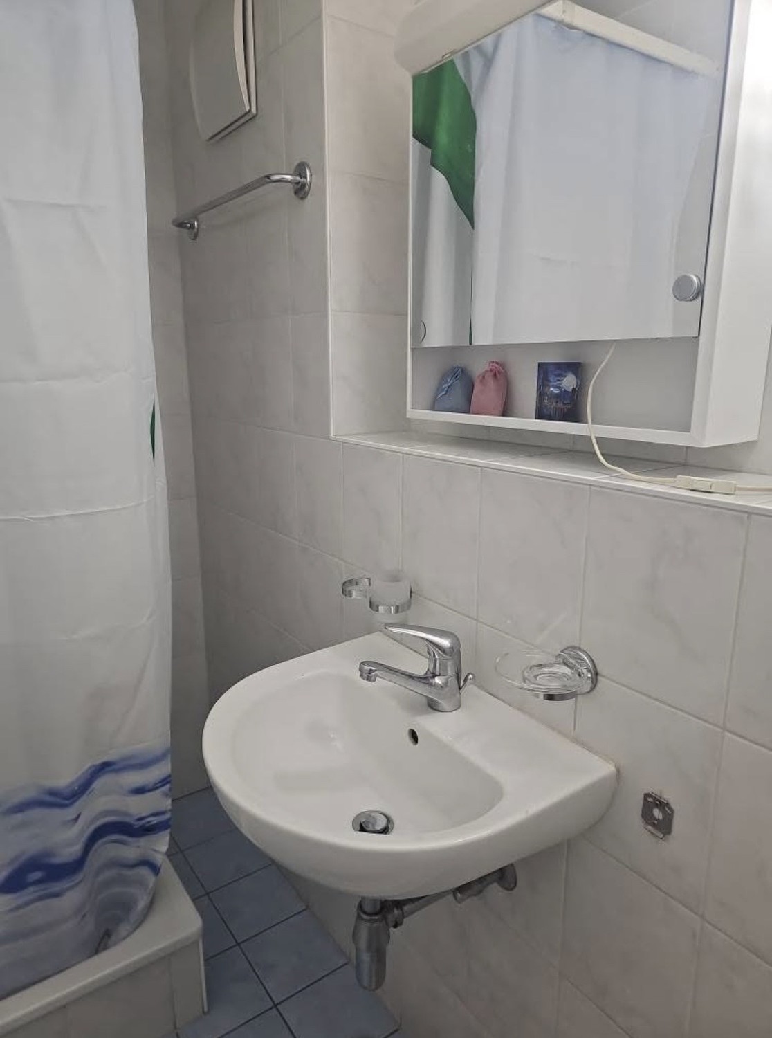 Camera in un appartamento condiviso, foto 4 di 5