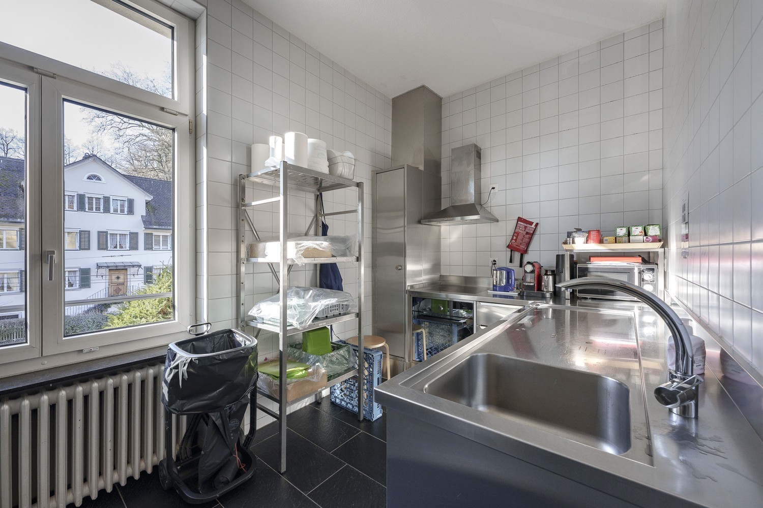 650m² commercial