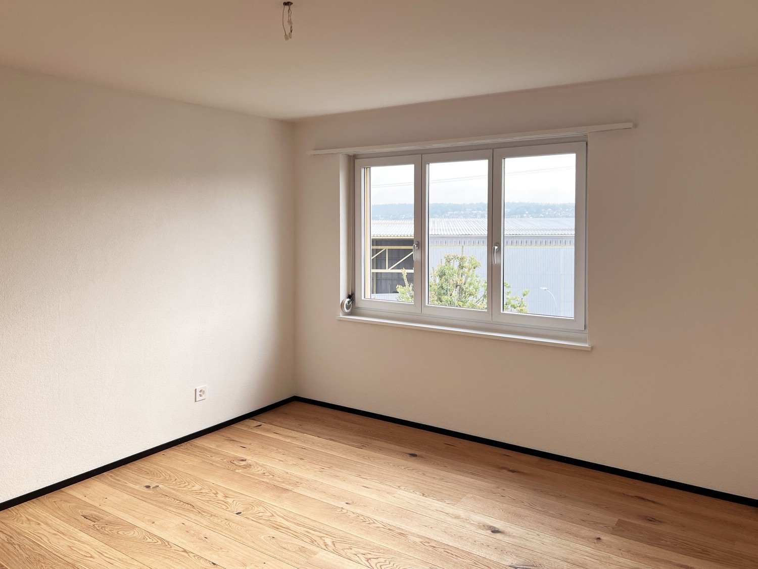 Appartamento mansardato di 3 ½ locali, foto 4 di 9