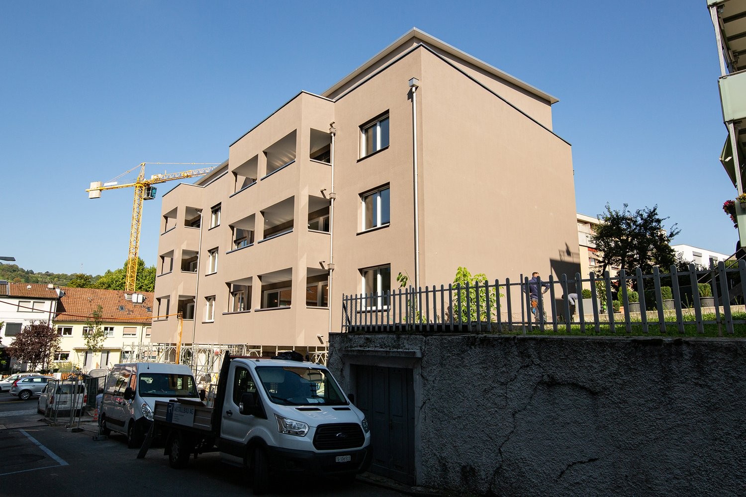 Posto per moto coperto

Affittiamo da subito o su accordo questo posto per moto in Lörracherstrasse 146 a Riehen.

Canone CHF 50.- / mese (escl. IVA inquilini interni)

Restiamo in attesa di un vostro contatto.