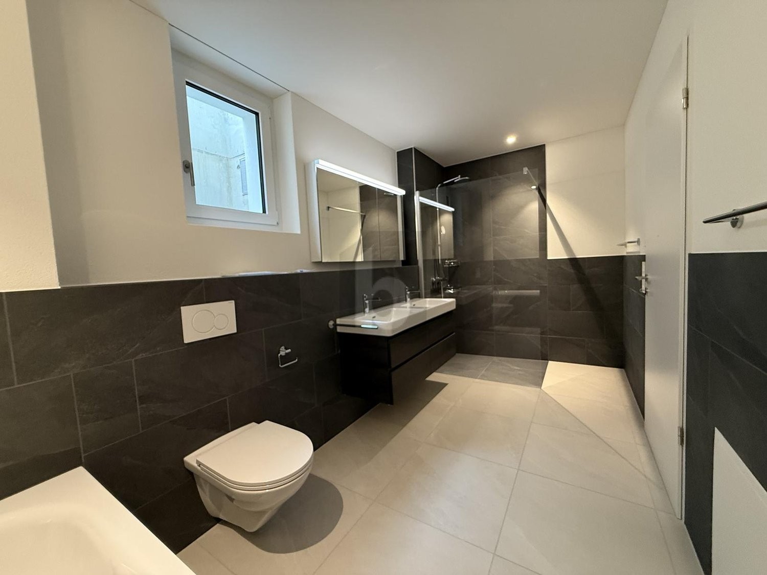 Appartamento di 3 ½ locali, foto 2 di 4