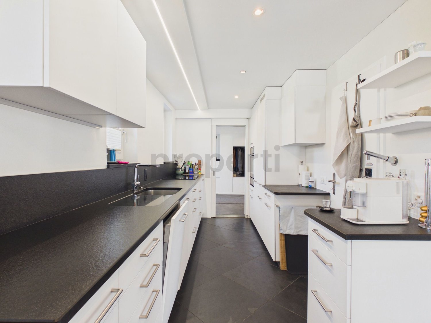 Casa unifamiliare di 4 ½ locali, foto 4 di 10