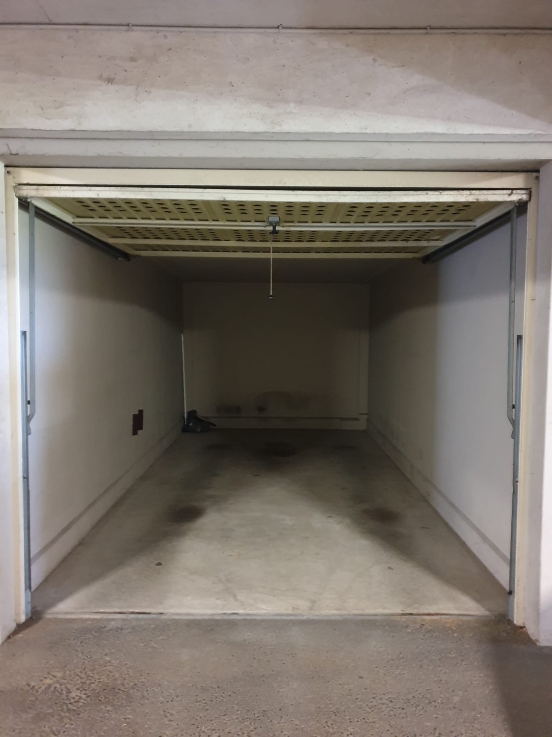Unterirdischer Parkplatz