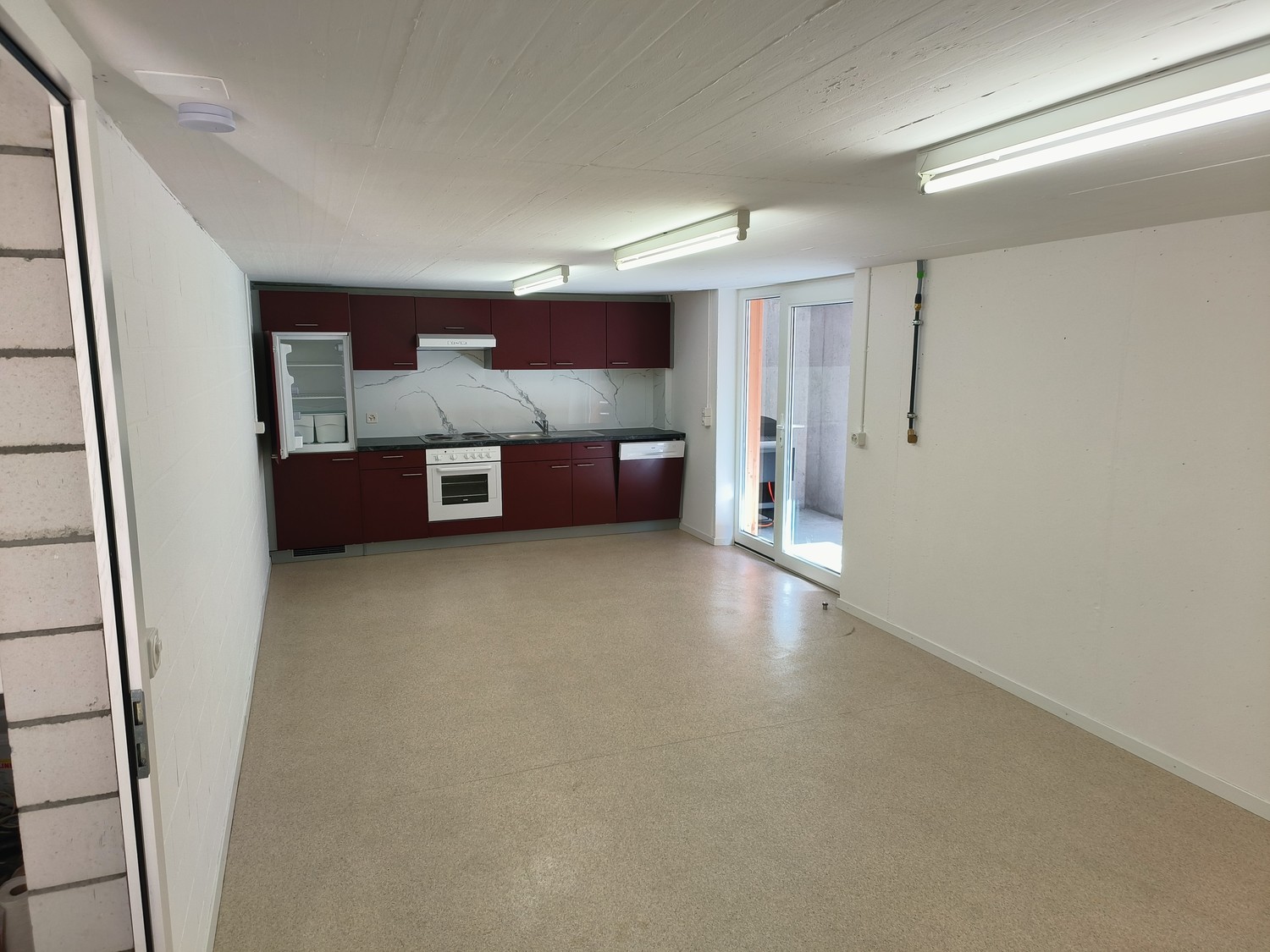 33m² commercial