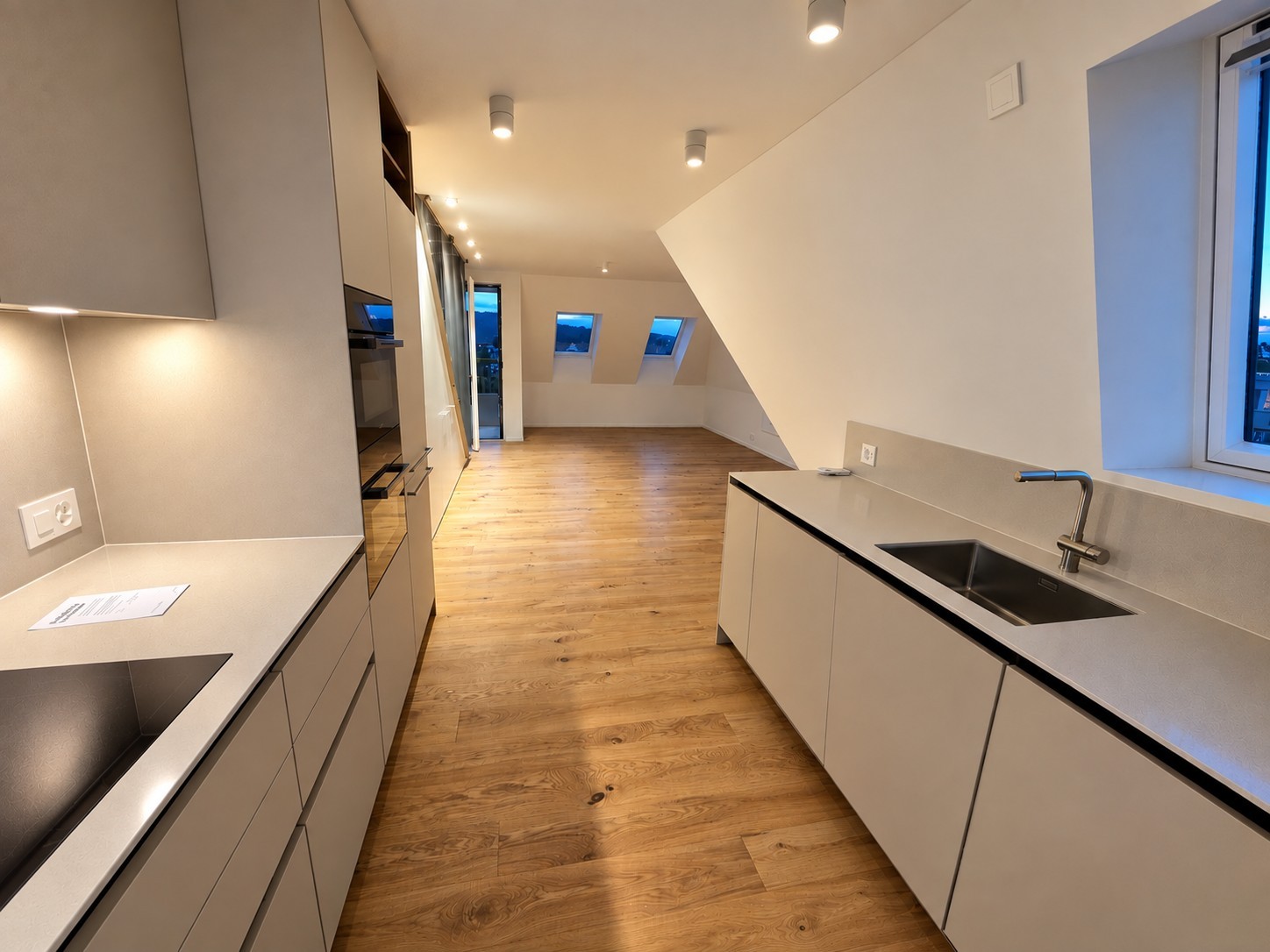 Attico di 2 ½ locali, foto 4 di 10
